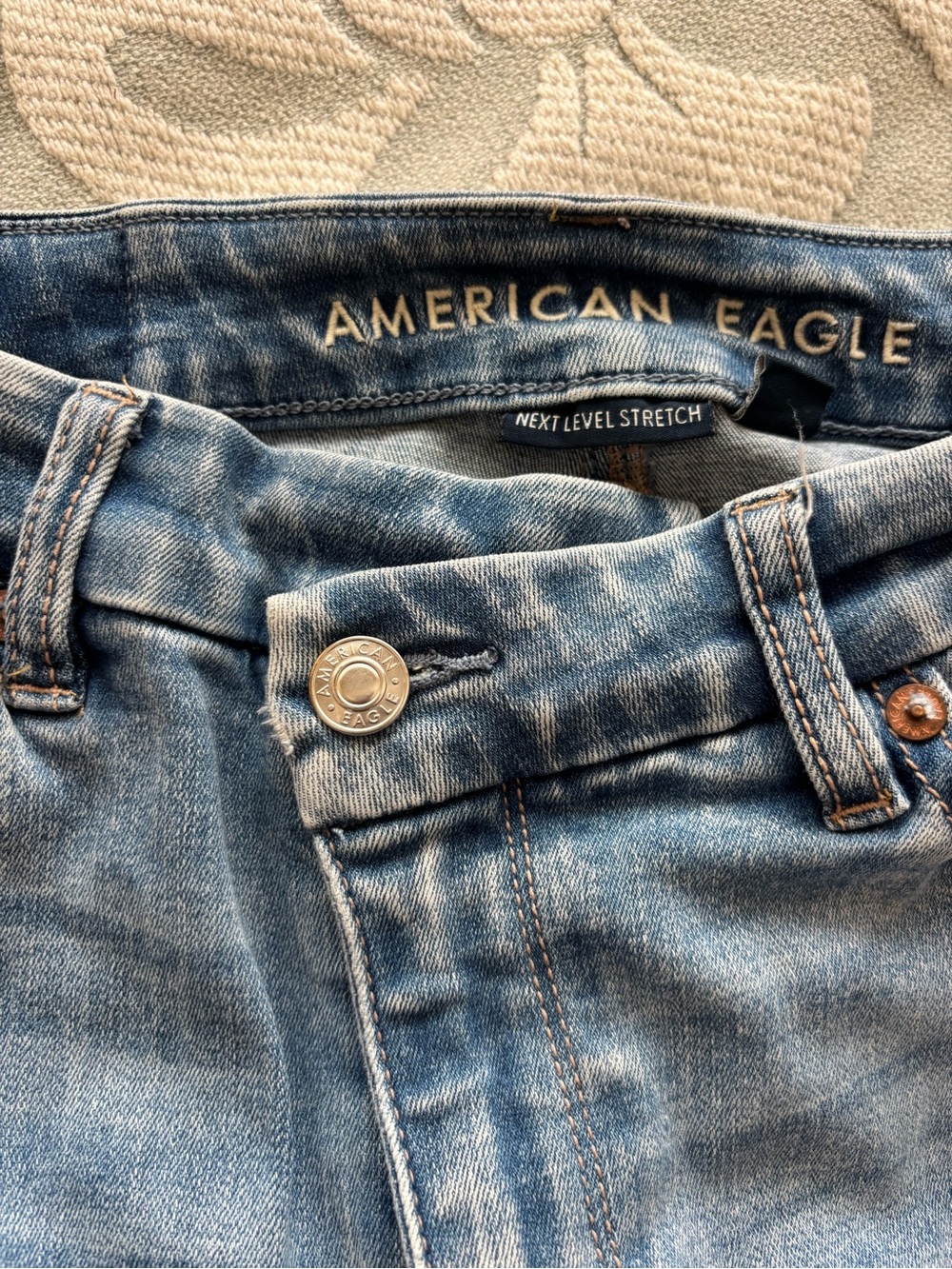 American Eagle Flared Curvy Super High Rise Jeans - Petite Length - Picture 6 of 9